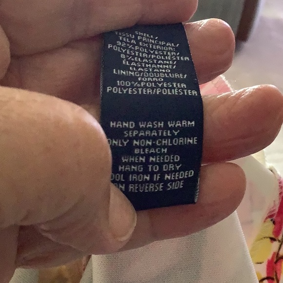 American living sleeveless dress beautiful flowers stretchy Red green ye… - Picture 15 of 16